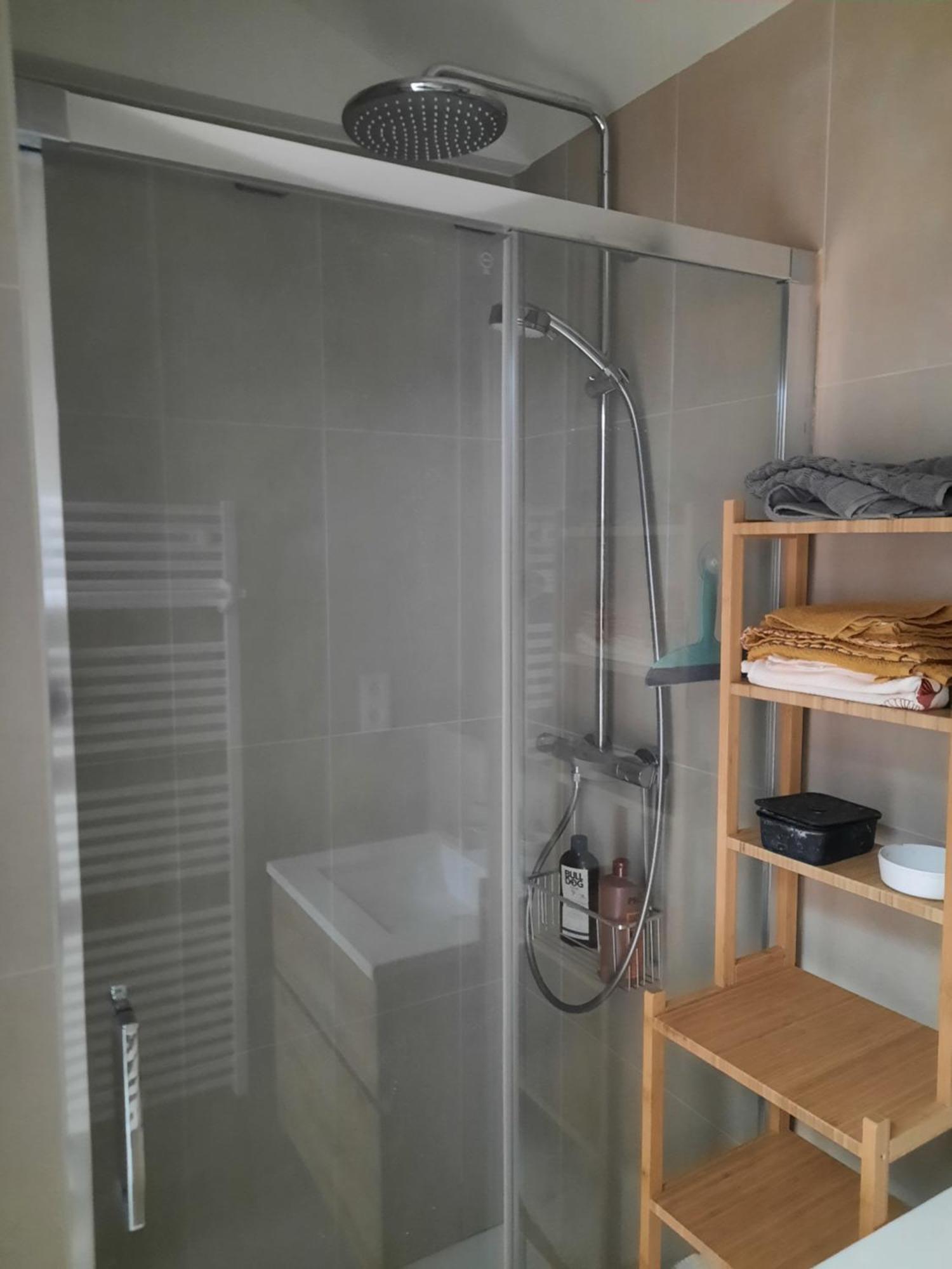 Loft 4-5 Personnes A Montmartre - Parking Prive Sur Reservation ปารีส ภายนอก รูปภาพ